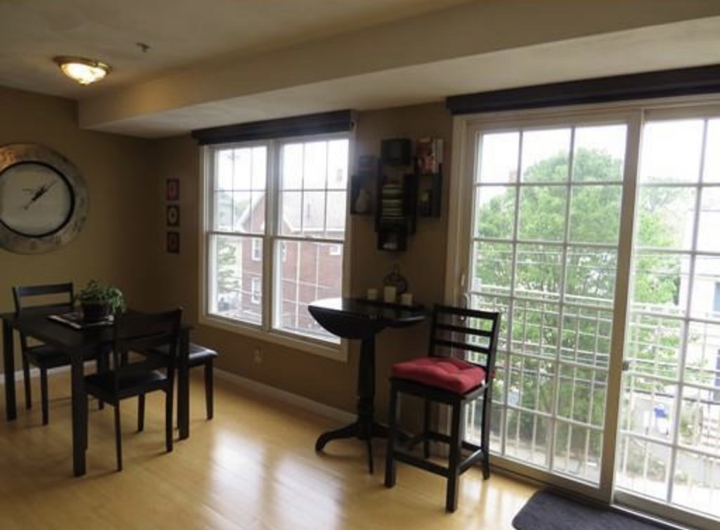 21 Adams St # 302