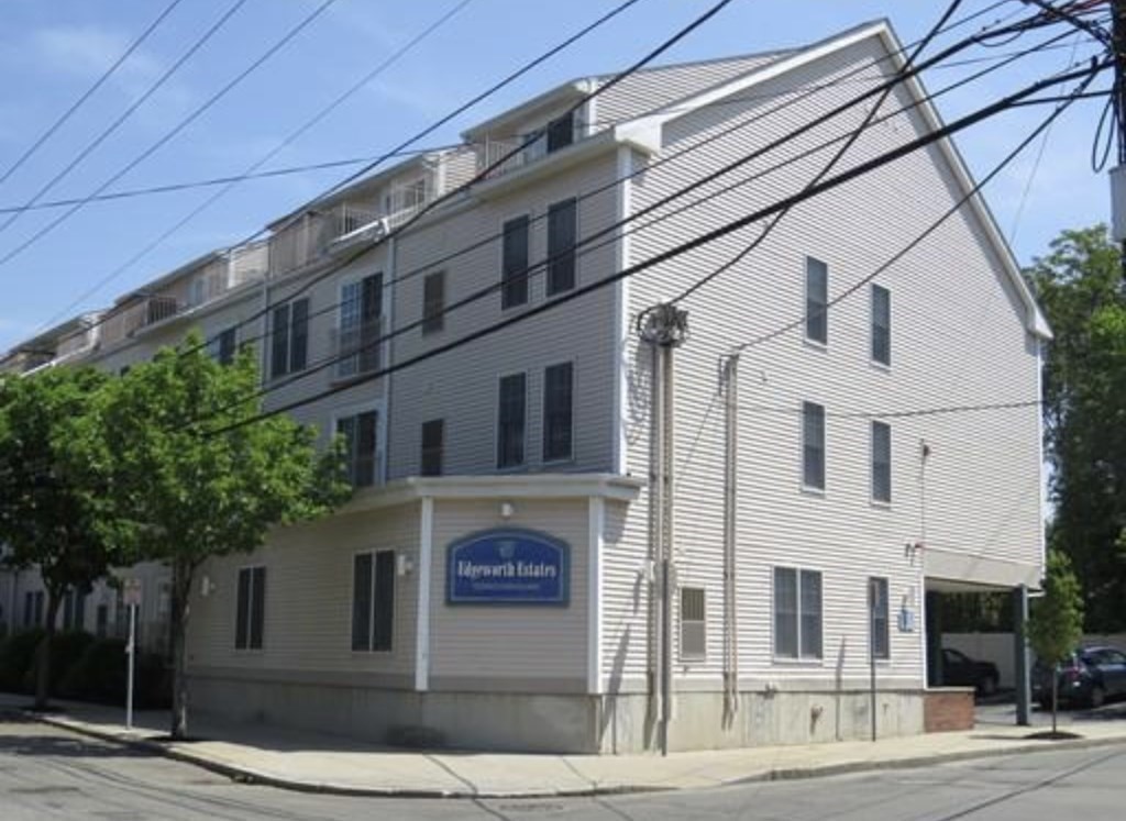 21 Adams St # 302