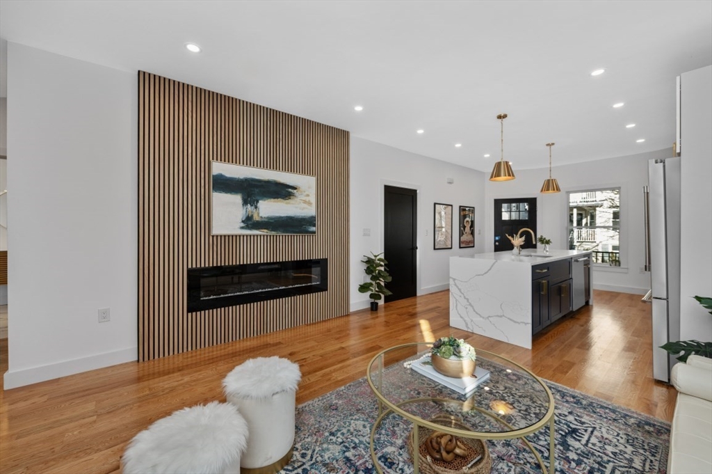 18 Windsor Rd # 1