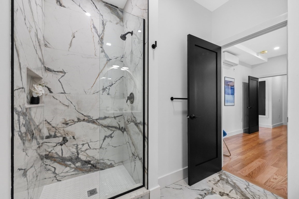 18 Windsor Rd # 1