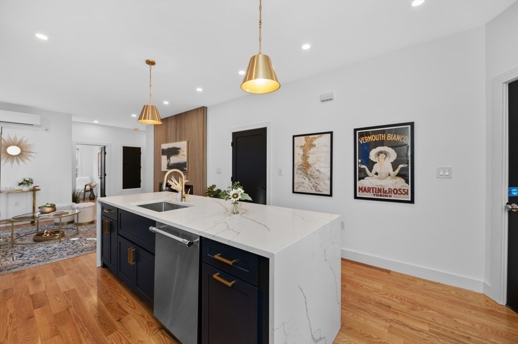 18 Windsor Rd # 1
