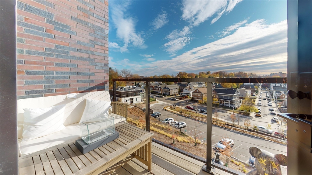 191 Washington St # 402