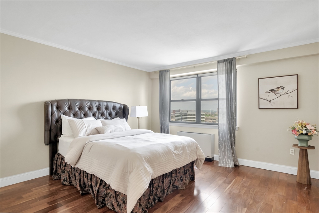 8 Whittier Place # 20A