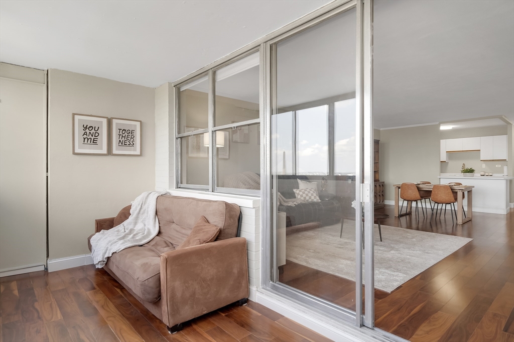 8 Whittier Place # 20A