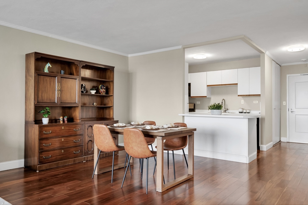 8 Whittier Place # 20A