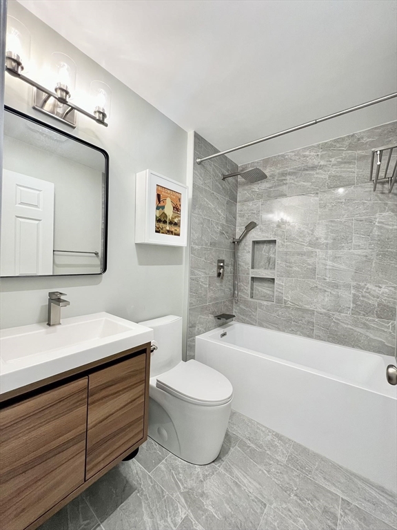 105 Myrtle St # 105