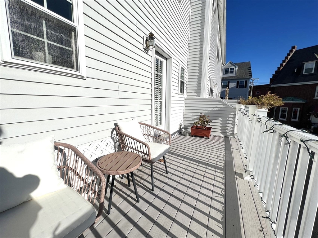 105 Myrtle St # 105