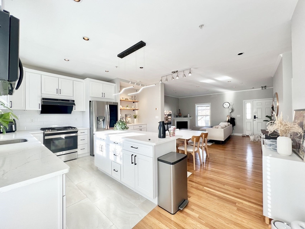 105 Myrtle St # 105