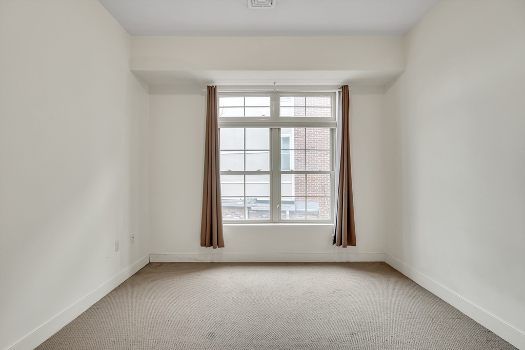 9 Gardner St # 7