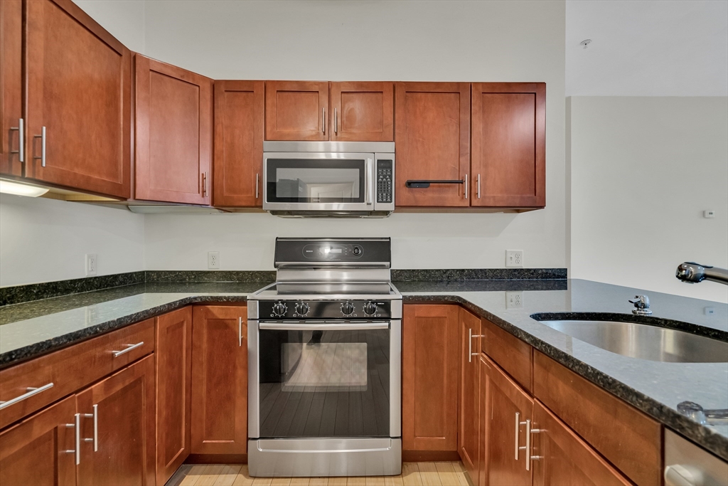 9 Gardner St # 7
