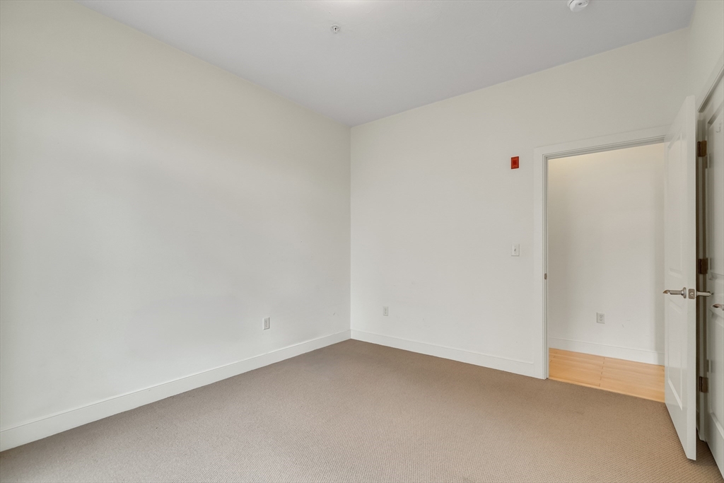 9 Gardner St # 7