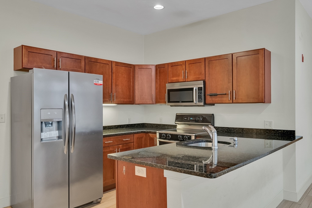 9 Gardner St # 7