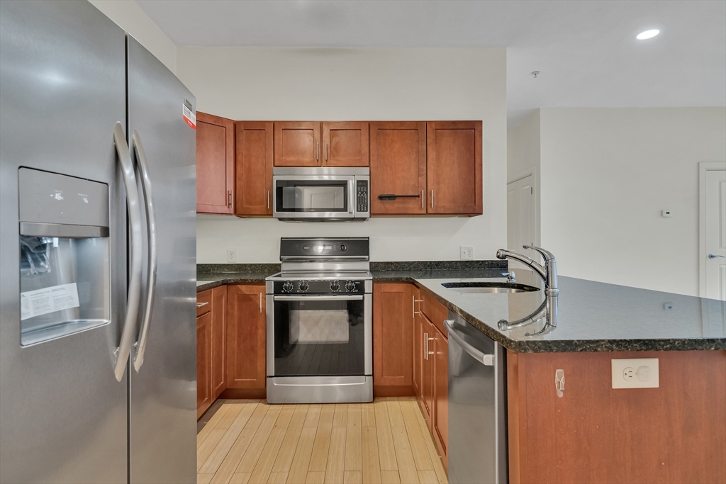 9 Gardner St # 7