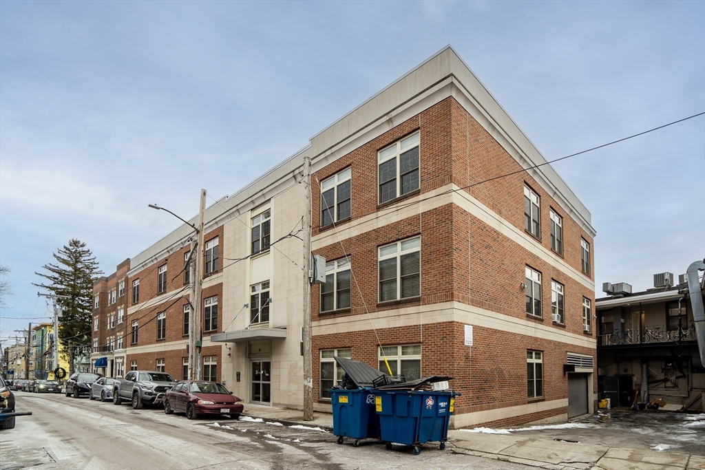 9 Gardner St # 7