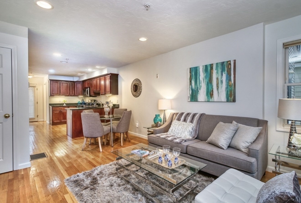 5 Floyd St # 3
