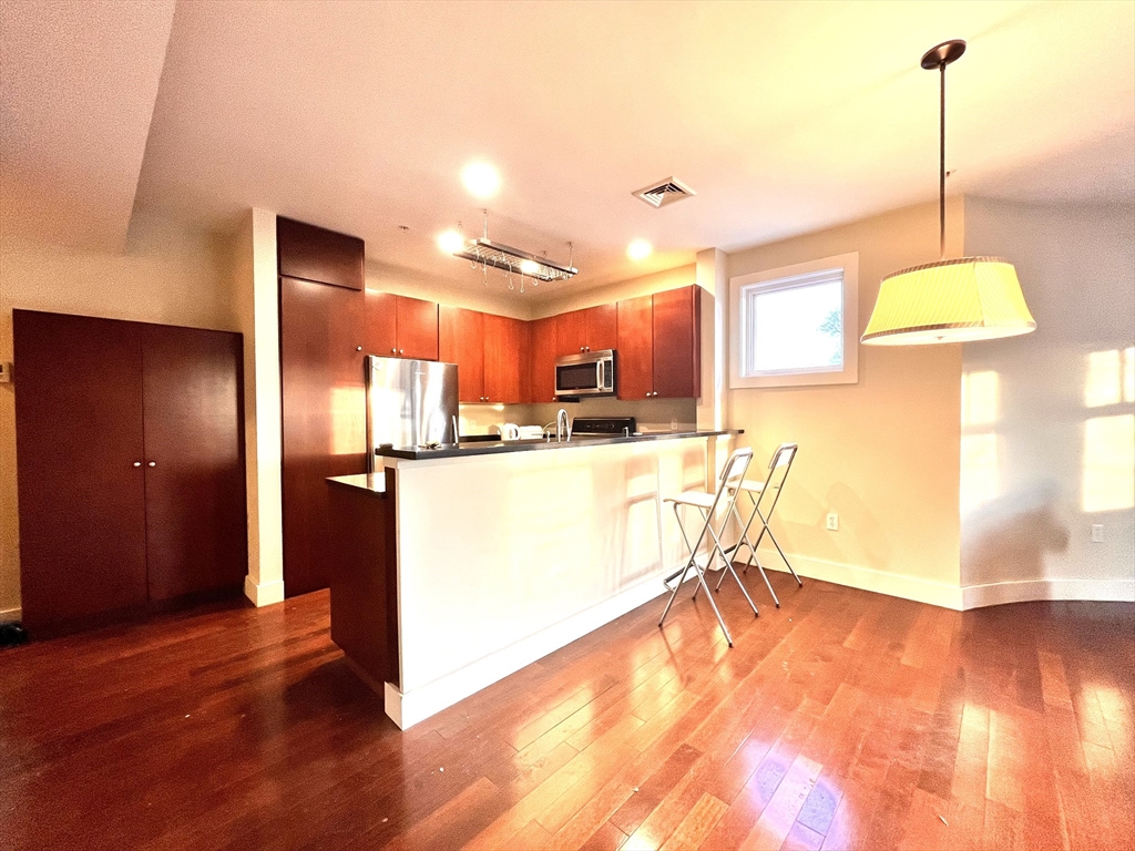 533 Cambridge Street # 301