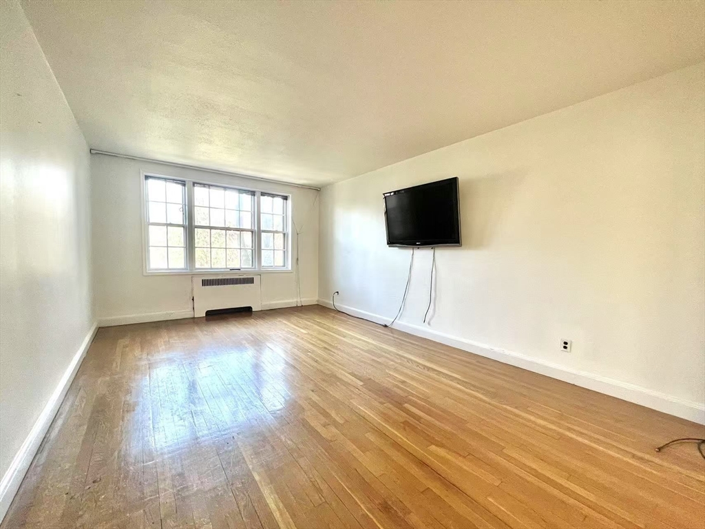 50 Follen St # 207