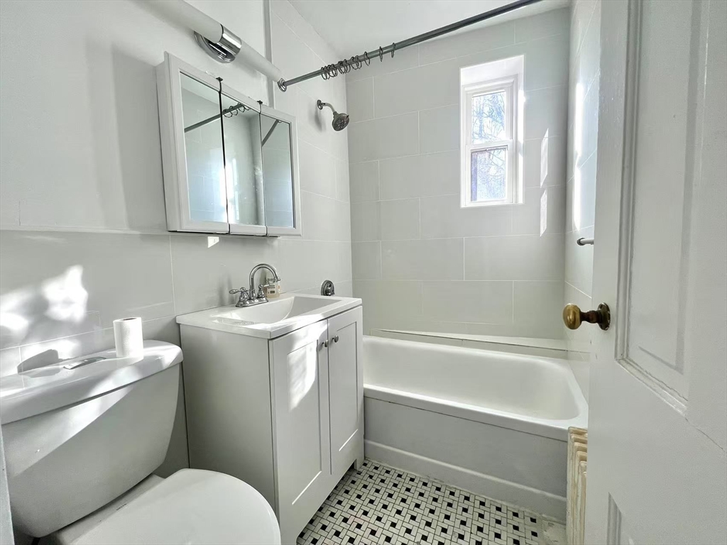 50 Follen St # 207