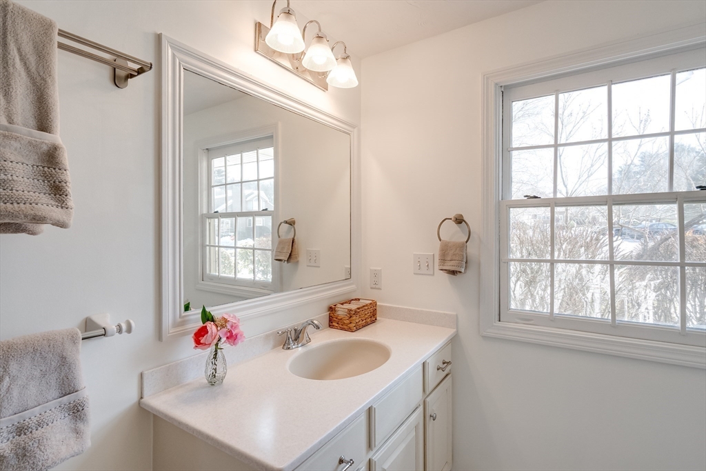 4 Weybridge Ln # 23D