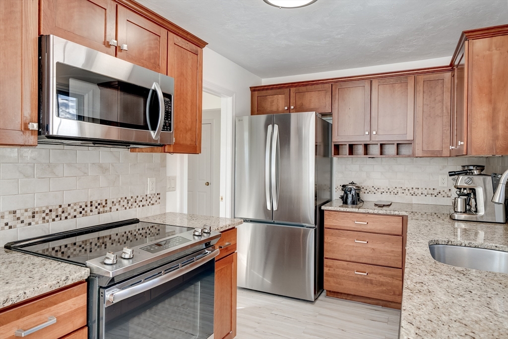 4 Weybridge Ln # 23D