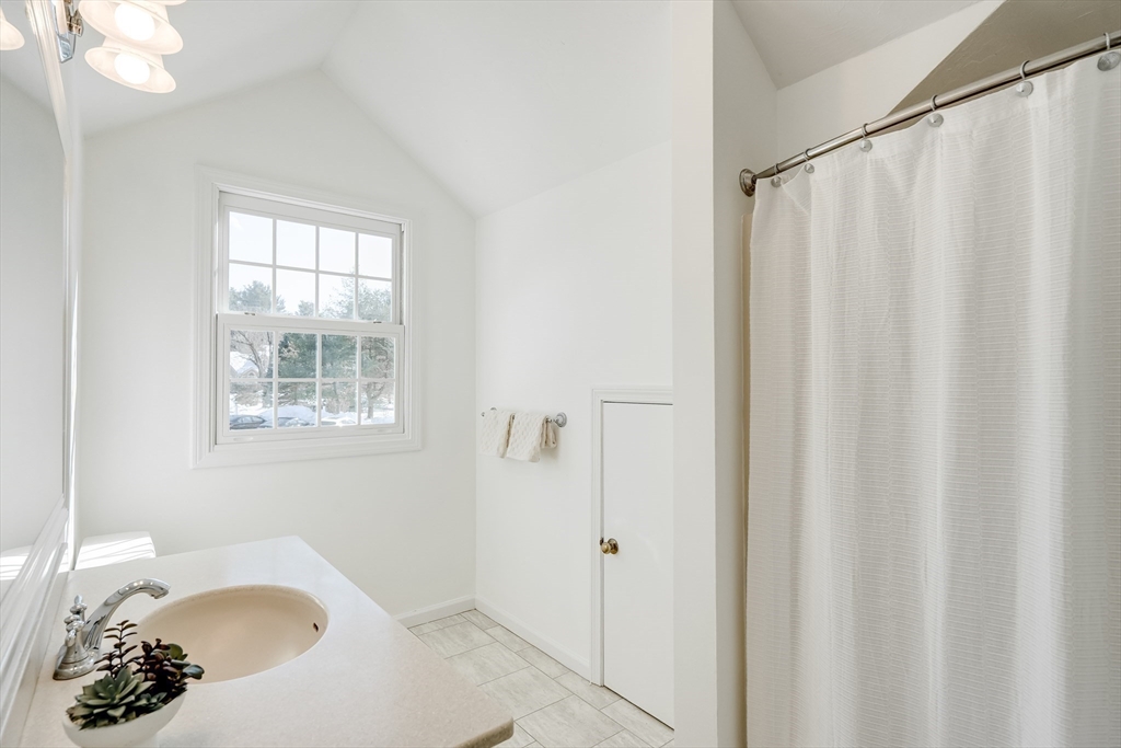 4 Weybridge Ln # 23D