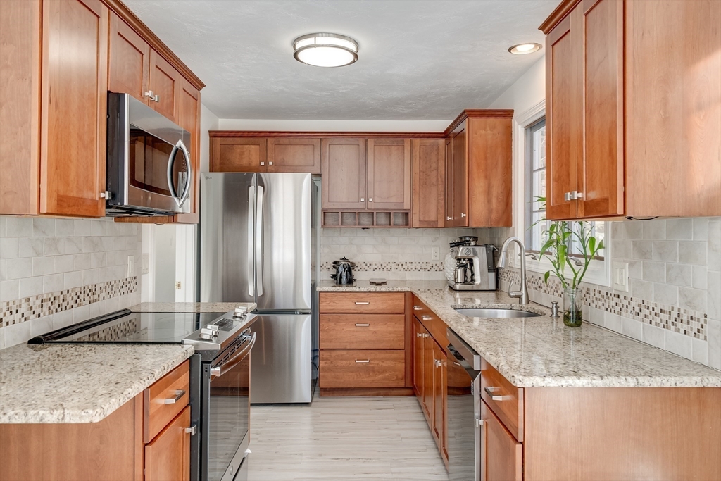 4 Weybridge Ln # 23D