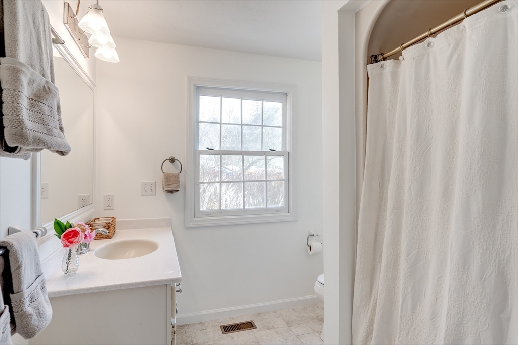 4 Weybridge Ln # 23D
