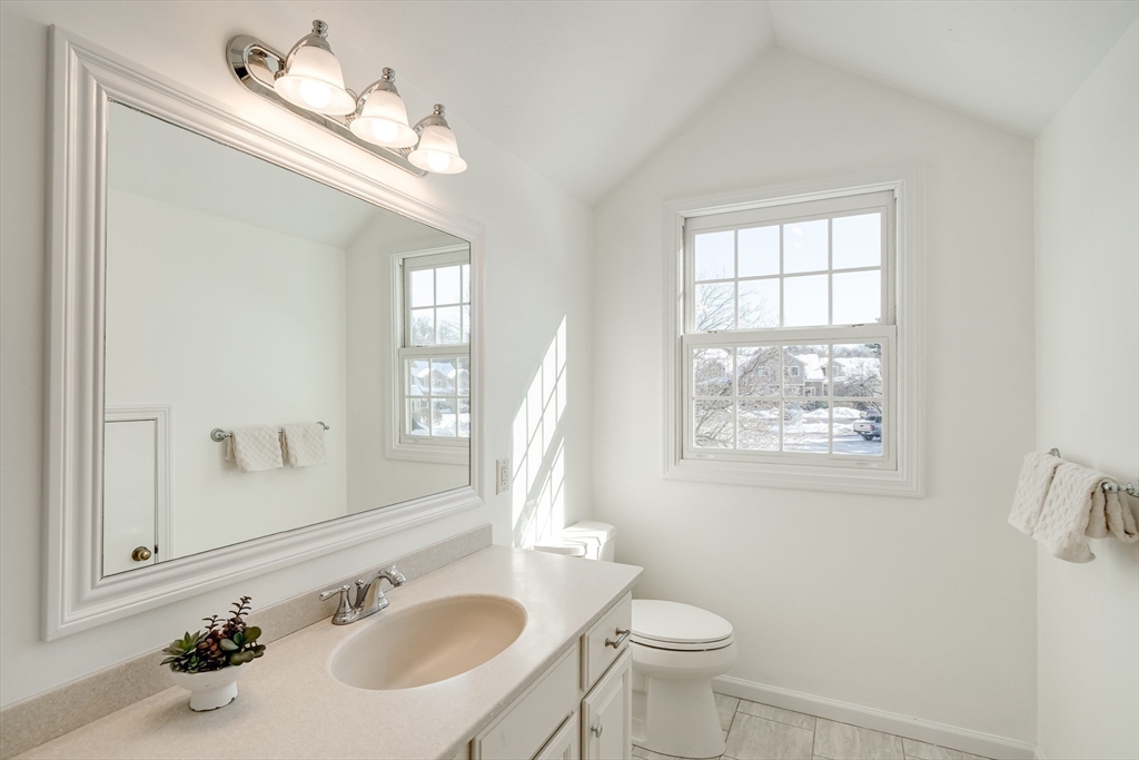 4 Weybridge Ln # 23D