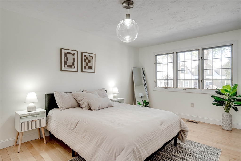 4 Weybridge Ln # 23D