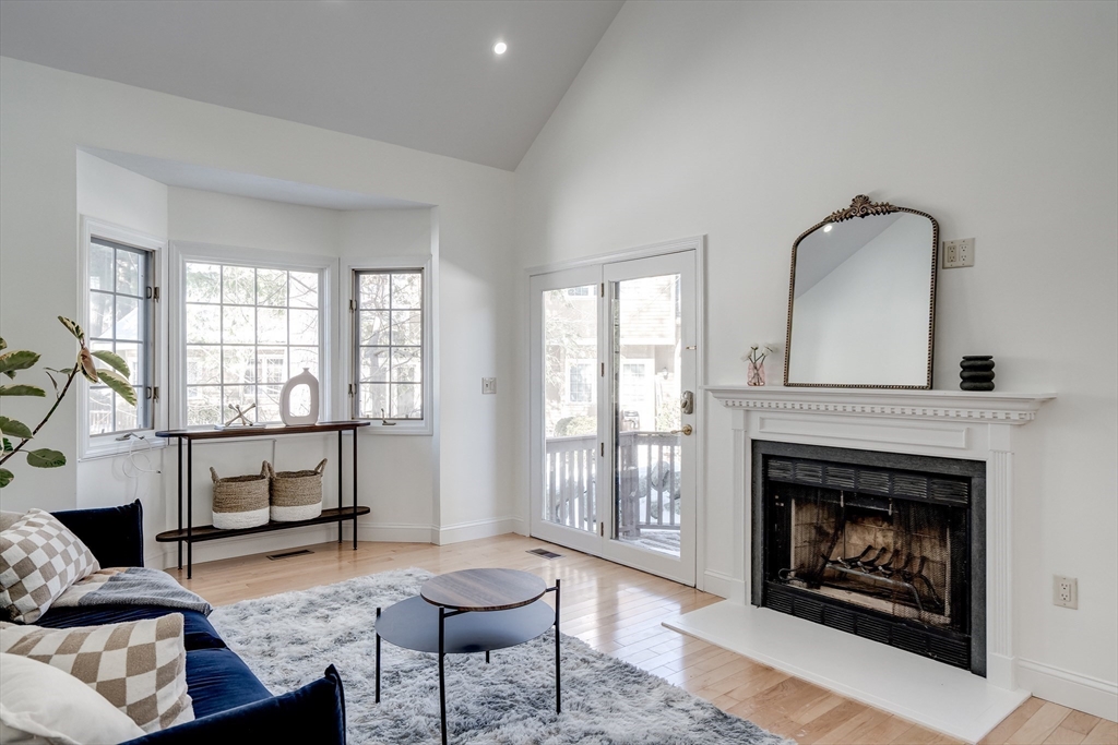 4 Weybridge Ln # 23D