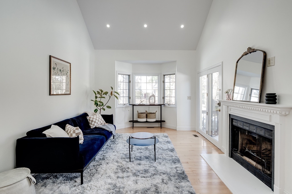 4 Weybridge Ln # 23D