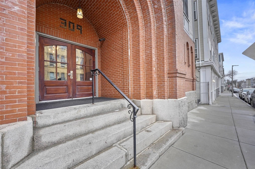 309 E Street # 23