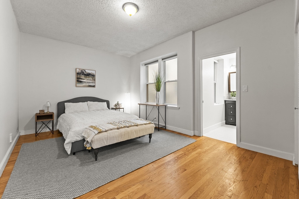 1419 Commonwealth Ave # 303
