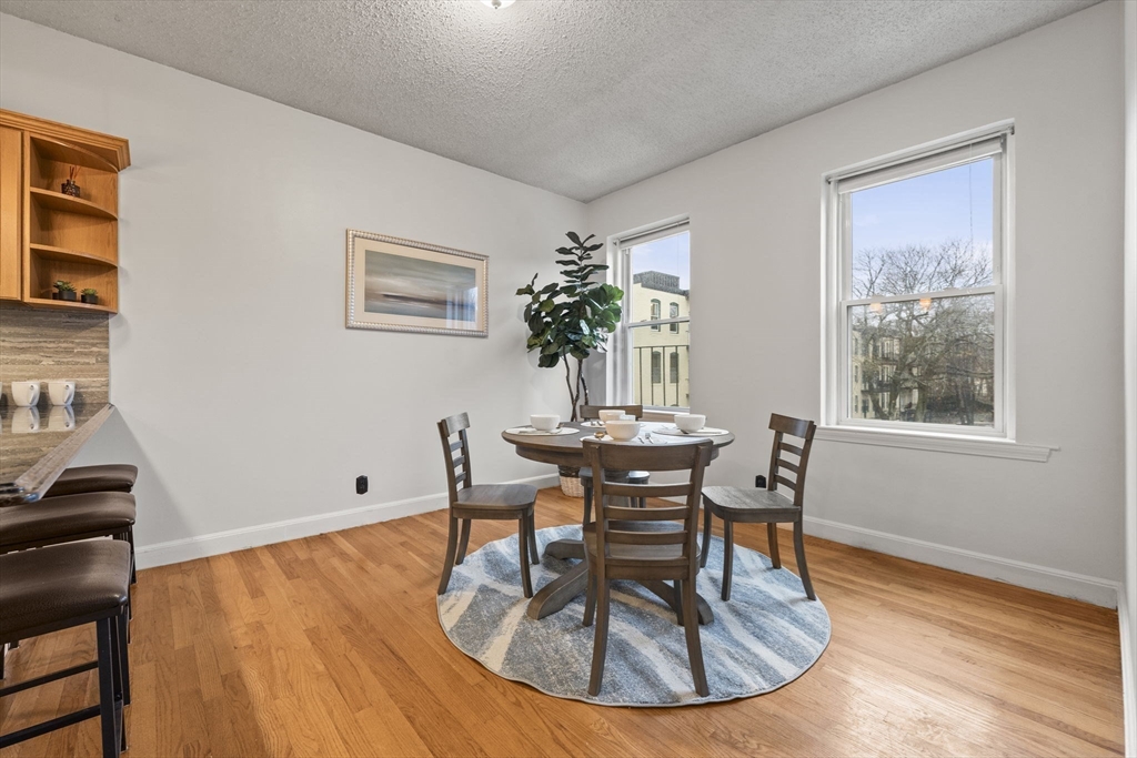 1419 Commonwealth Ave # 303