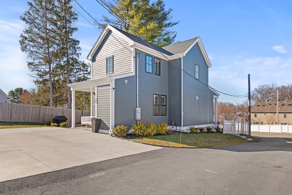 25 Fenton Rd