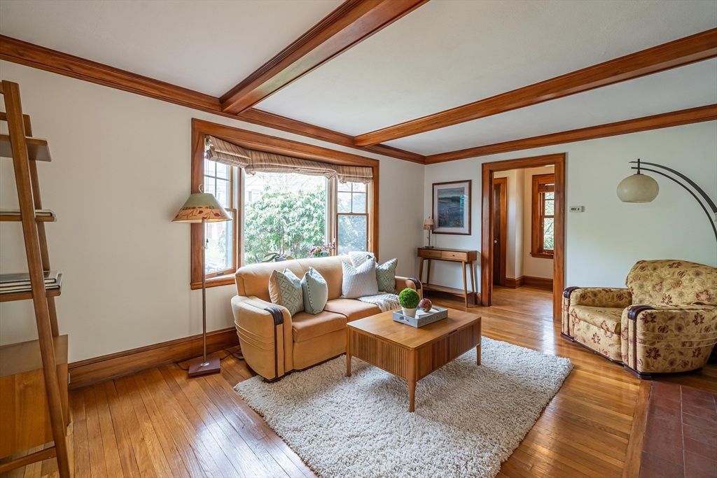 11 Hilltop Ave