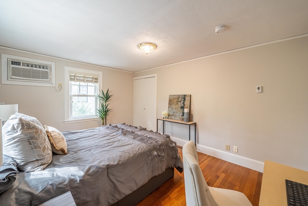 11 Hilltop Ave