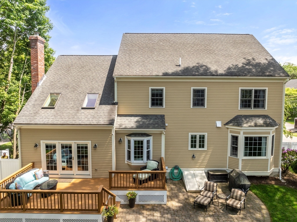 153 Valley Rd