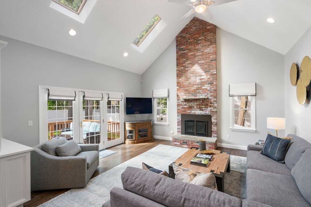 153 Valley Rd