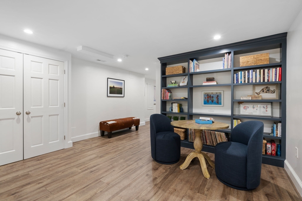 153 Valley Rd