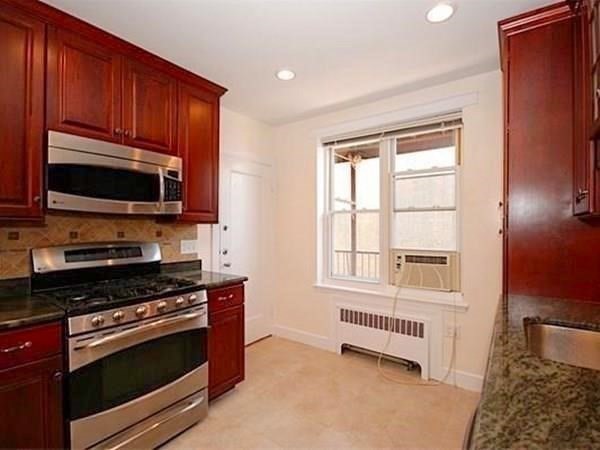 88 Strathmore Rd # 8