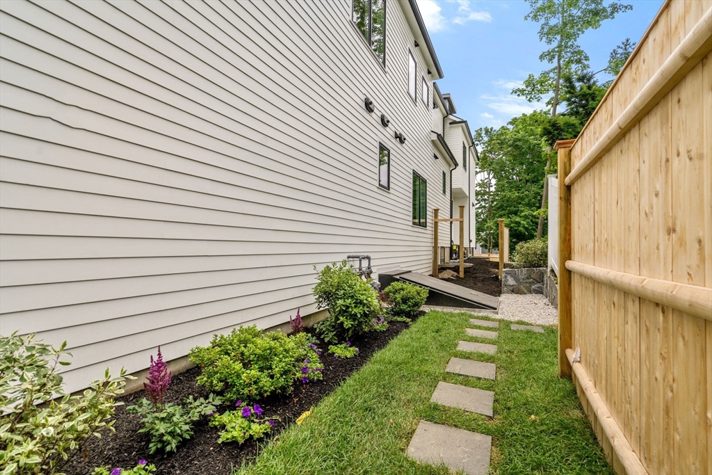 7 Johnson Place # 7