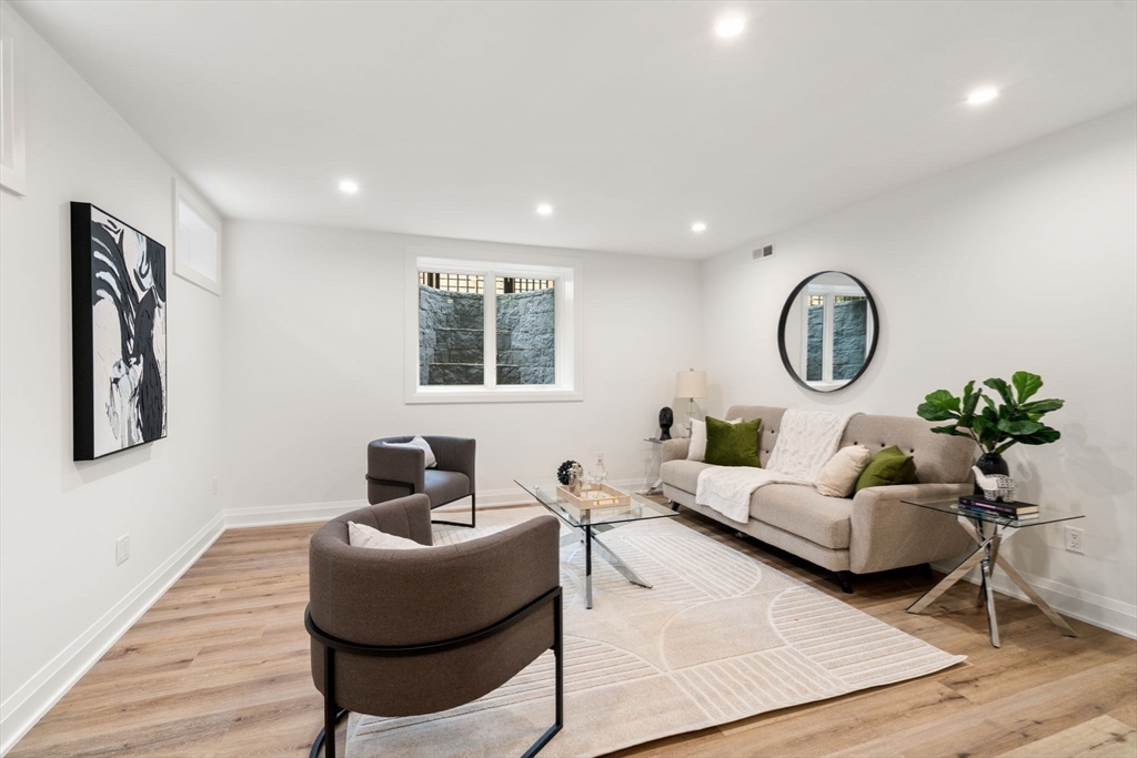 7 Johnson Place # 7