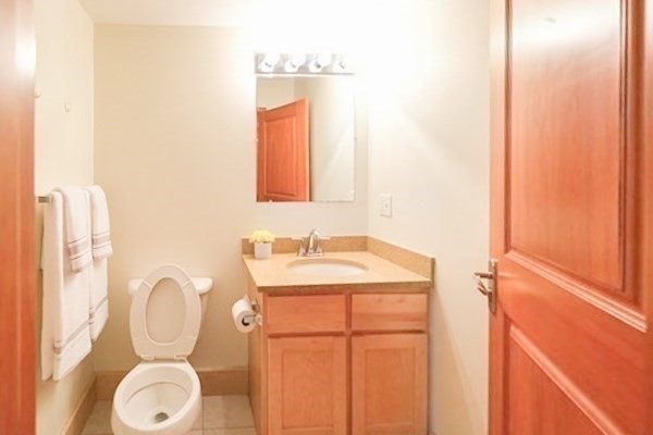 2440 Massachusetts Ave # 6
