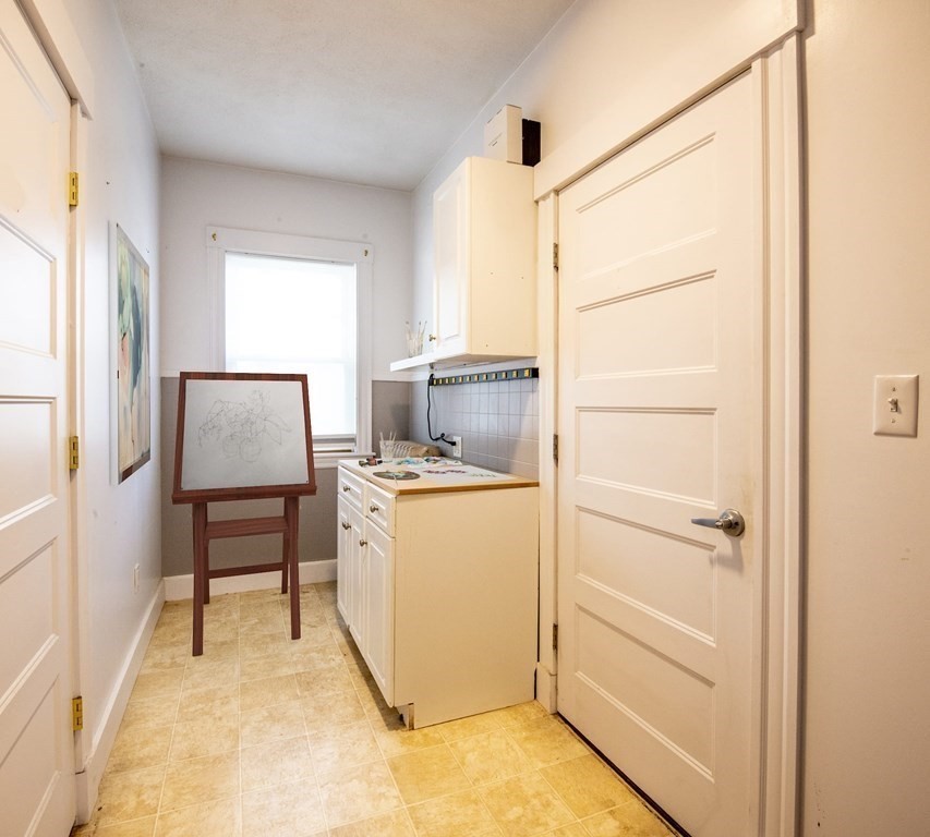 225 225 Belmont St Unit: 2