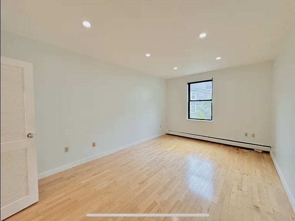 50 Winchester St # 306
