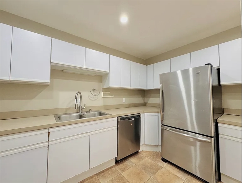 50 Winchester St # 306