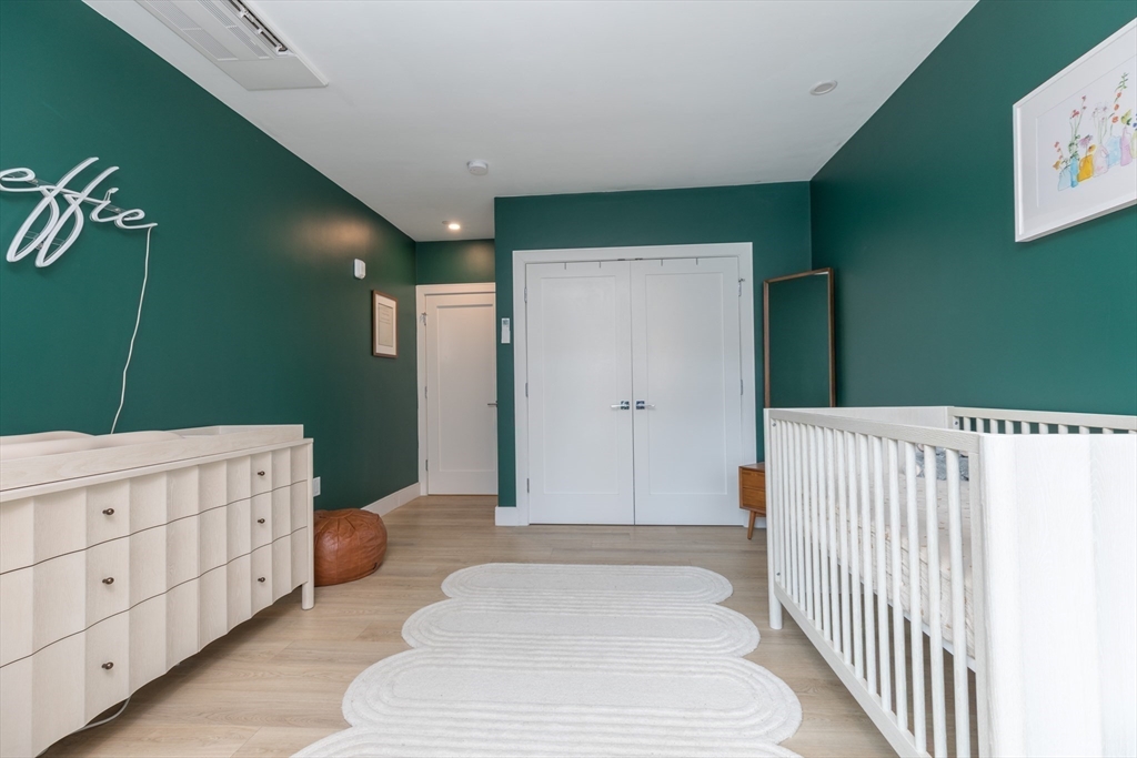 1950 Washington St # 3D