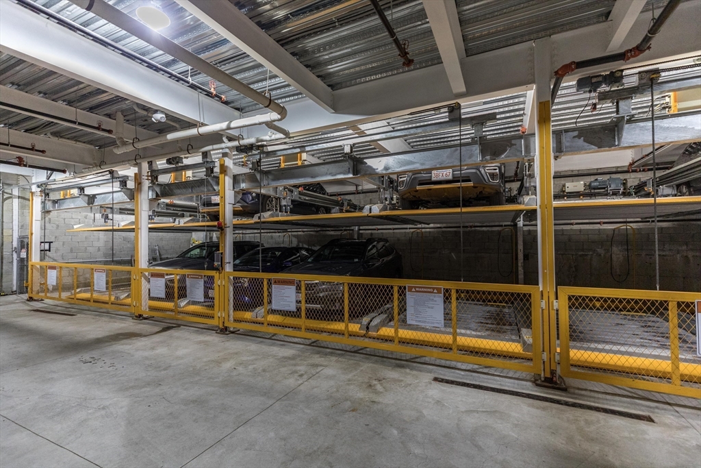 1950 Washington St # 3D