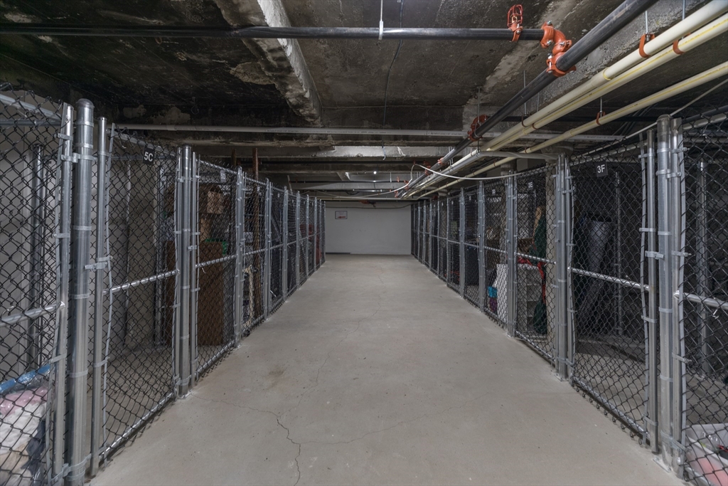 1950 Washington St # 3D